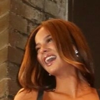 Aaliaschembrii Meztelen