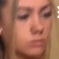 Abi Greasley Meztelen