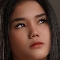 Adeline Rach Meztelen