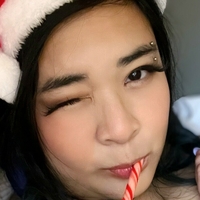 Akidearest Meztelen