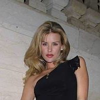 Alexus Winston Meztelen