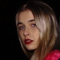 Alice Lily Zahalka Meztelen