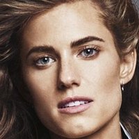 Allison Williams Meztelen