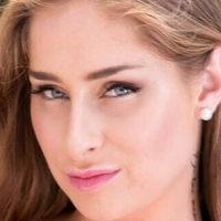 Ambar Lapiedra Meztelen