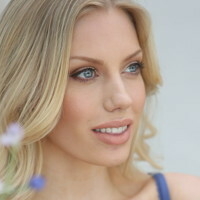 Amber Gregory Meztelen