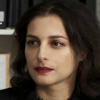 Amira Casar Meztelen