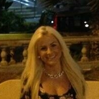 Amira Reichert Meztelen