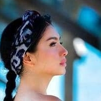 Angel Karamoy Meztelen