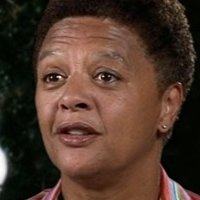 Angela Bruce Meztelen