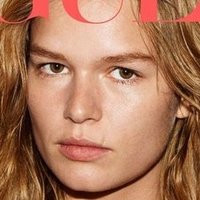Anna Ewers Meztelen