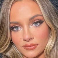 Anna Jay Meztelen