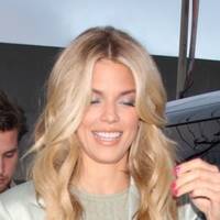 AnnaLynne McCord Meztelen