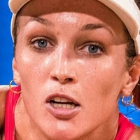 Anouk Vergé-Dépré Meztelen