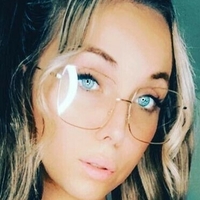 Aprildavis Meztelen