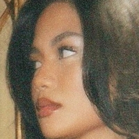 Ashley Luzon Meztelen