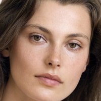 Aurelie Claudel Meztelen