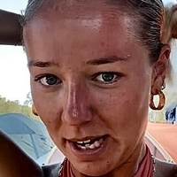 Bayley Norris Meztelen