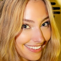 Bella Motley Meztelen