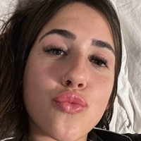 belu_olivera22 Meztelen