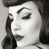 Bettie Page Meztelen