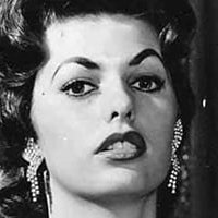 Beverly Powers Meztelen