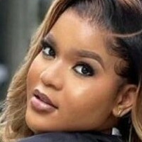 Beverly Tlhako Meztelen