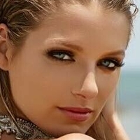 Brianna Lee Meztelen