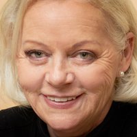 Brigitte Kren Meztelen