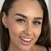 Busty Belle Meztelen