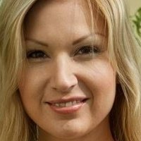 Carol Goldnerova Meztelen