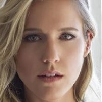 Casey Fitzgerald Meztelen