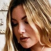Cassandre Davis Meztelen