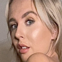 Charlotte Clark Meztelen