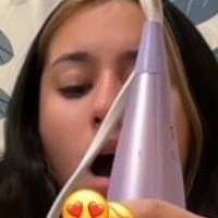 coronababie Meztelen