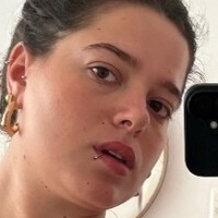 Dalia Akstein Meztelen