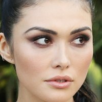 Daniella Pineda Meztelen
