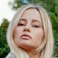 det.ar.emma Meztelen