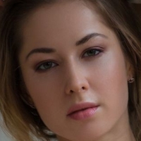 Diana Lark Meztelen