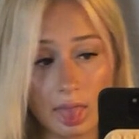 dnd_hannah Meztelen
