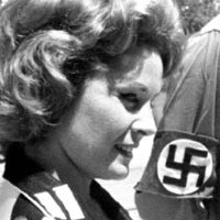 Dolores Carlos Meztelen