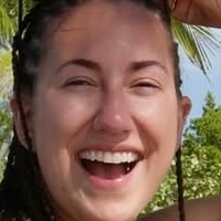 Dr. Airin Avery Meztelen