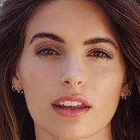 Elisabeth Giolito Meztelen