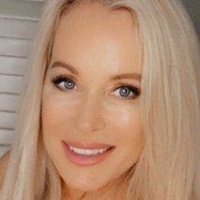 Ellehotmom Meztelen
