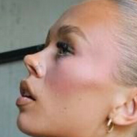 Elleymayway Meztelen