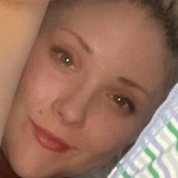 ellieraecbfree Meztelen