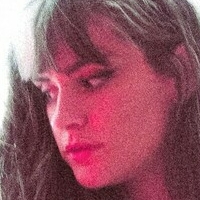 Emeline Faure Meztelen