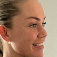 Emilie Hoffman Meztelen