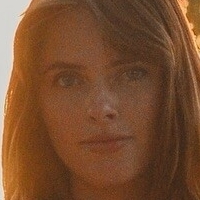 Emily Zeck Meztelen