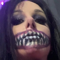 Eva Angelica Meztelen