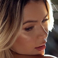 fláviabarone Meztelen